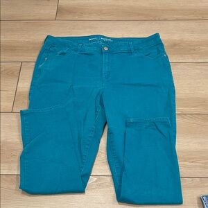 Old Navy size 16 Rockstar Skinny Jeans in Teal